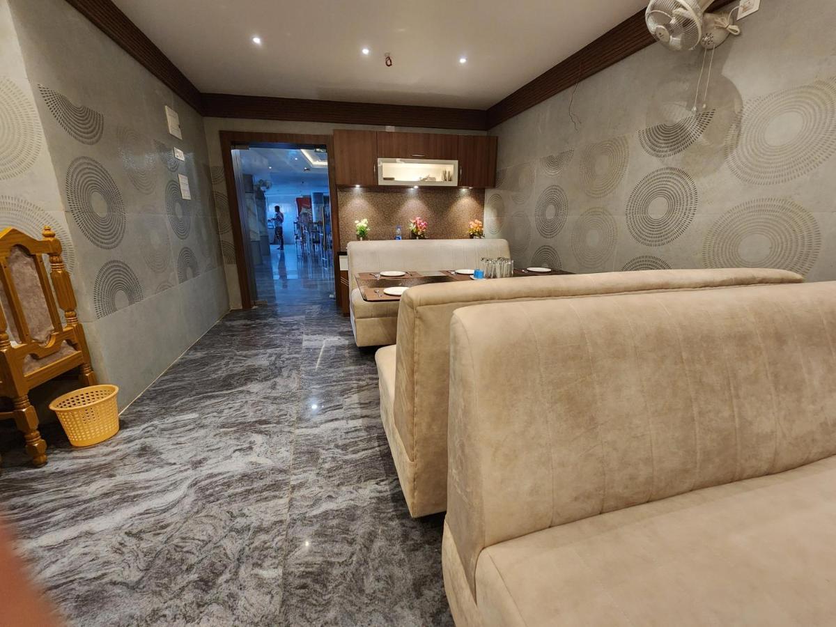 Hotel Narendra Plaza Balasore エクステリア 写真
