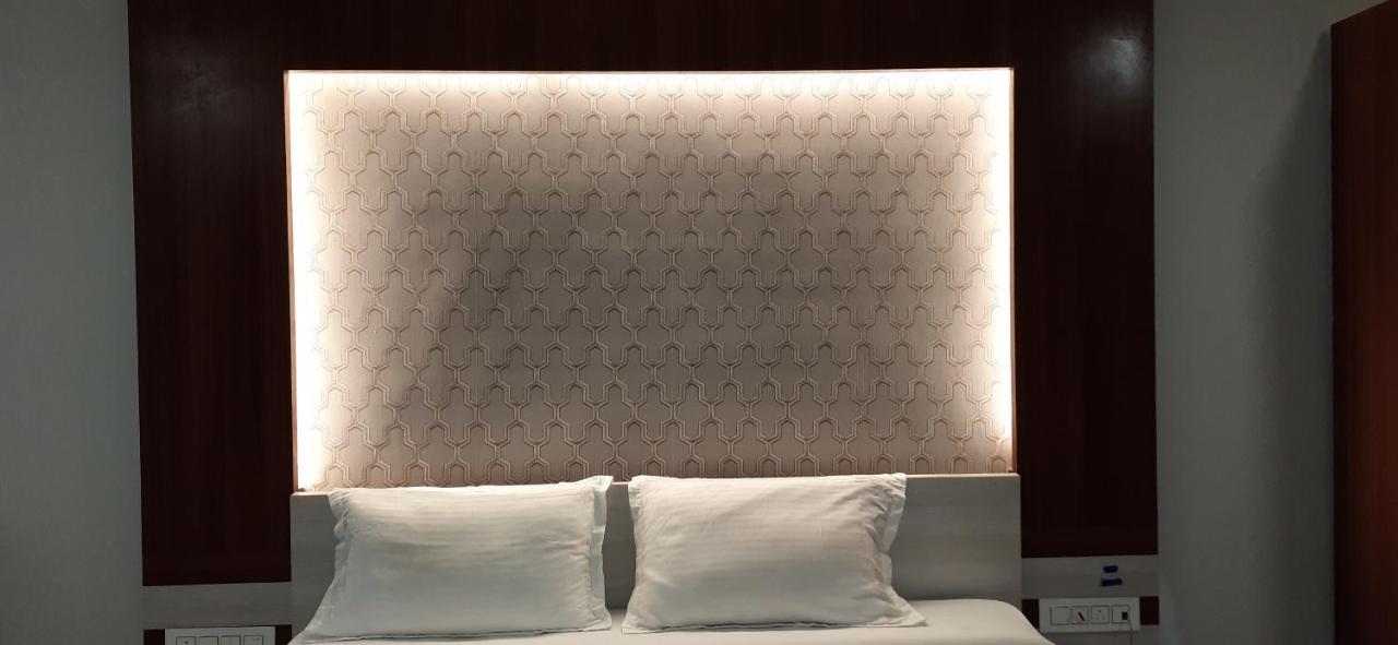 Hotel Narendra Plaza Balasore エクステリア 写真